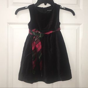 Girls black velvet sleeveless dress